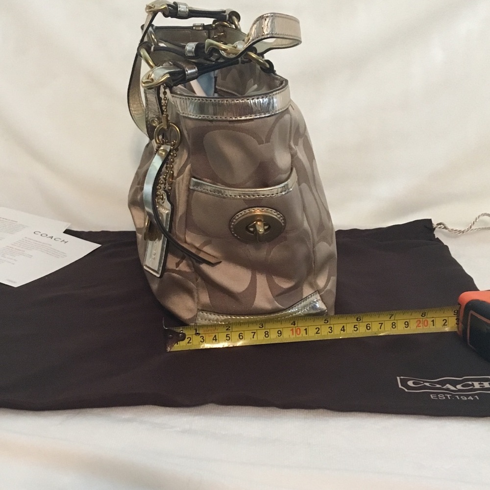 Authentic Coach Signature Collection Tote - Picture 8 of 8